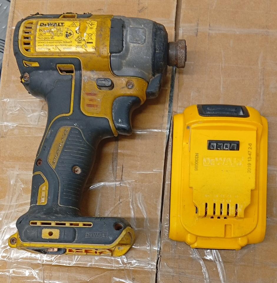 DeWalt 18V XR Brushless Impact Driver With 2.0Ah Battery Bare Unit