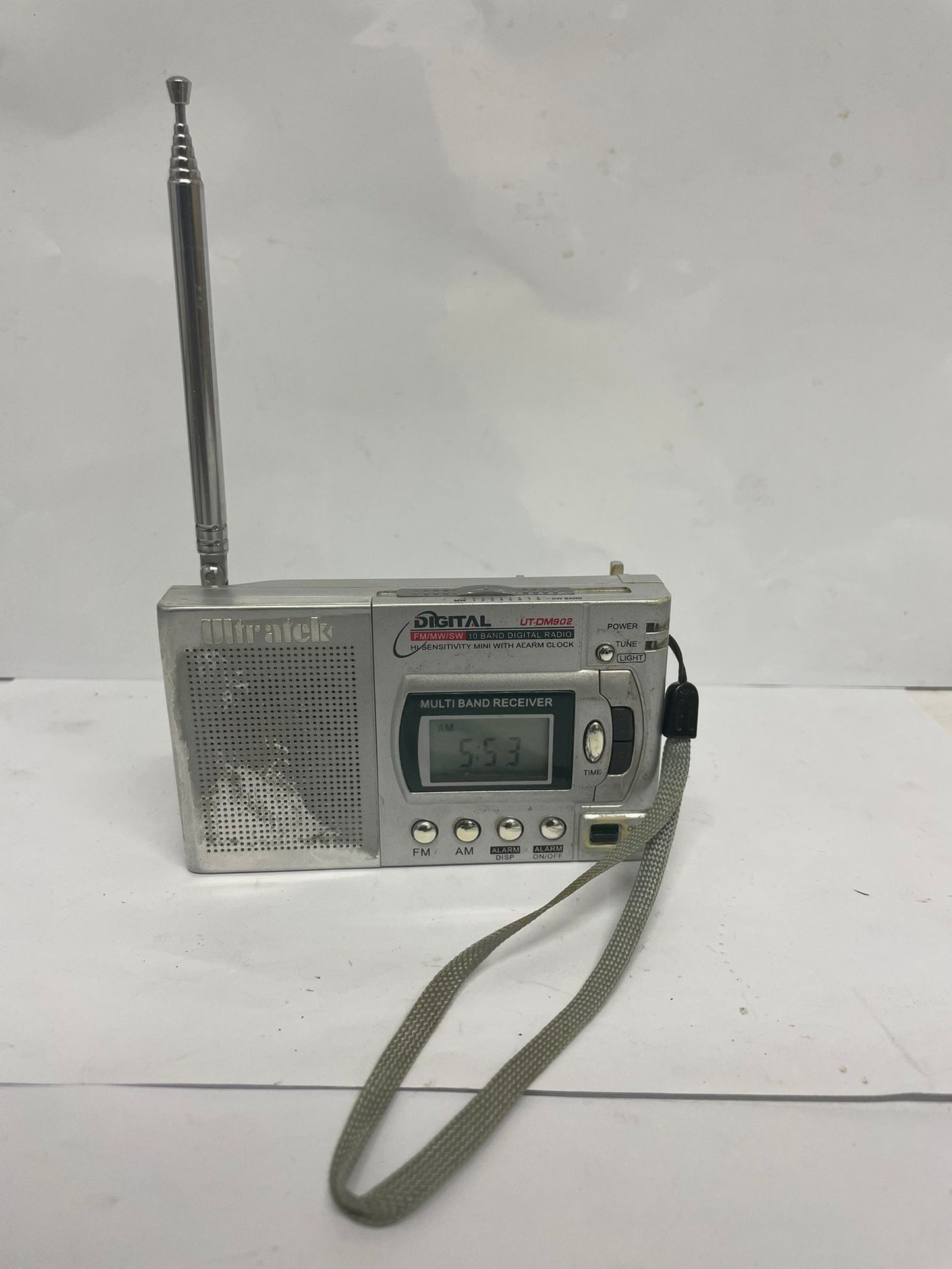 Ultratek UT-DM902 10 Band Digital Pocket Radio FM/AM/SW Alarm Clock Receiver