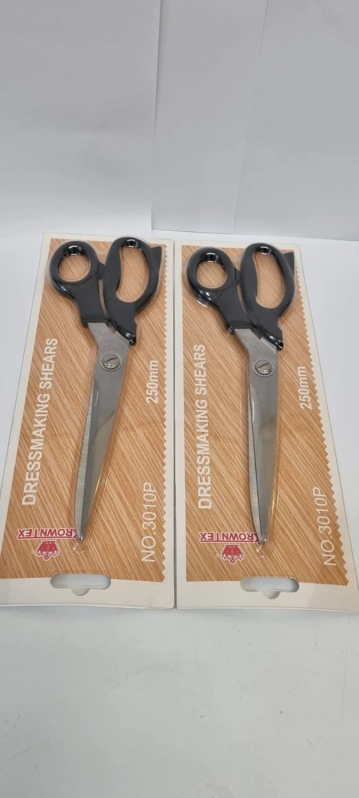 2 x Black Dressmaking – 250mm Fabric Scissors