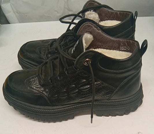 W Hyrny Black Leather Winter Boots EU 39 UK 6 Fur Lined Chunky Sole Lace Up Shoes