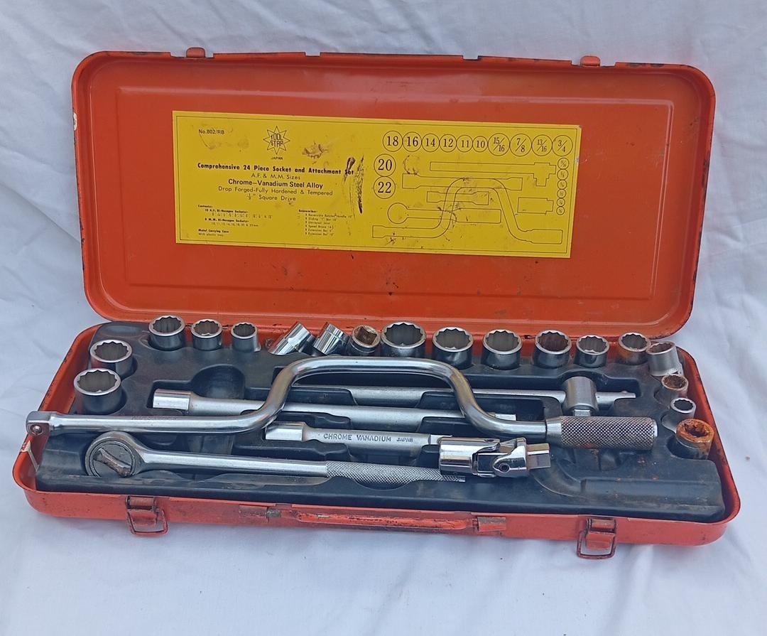 Tool Star 24 Piece Socket Set 1/2" Drive AF & MM Chrome Vanadium With Case