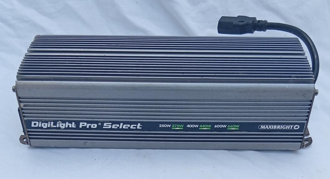 MAXIBRIGHT DigiLight Pro Select 600W Digital Ballast HID Grow Light HPS MH