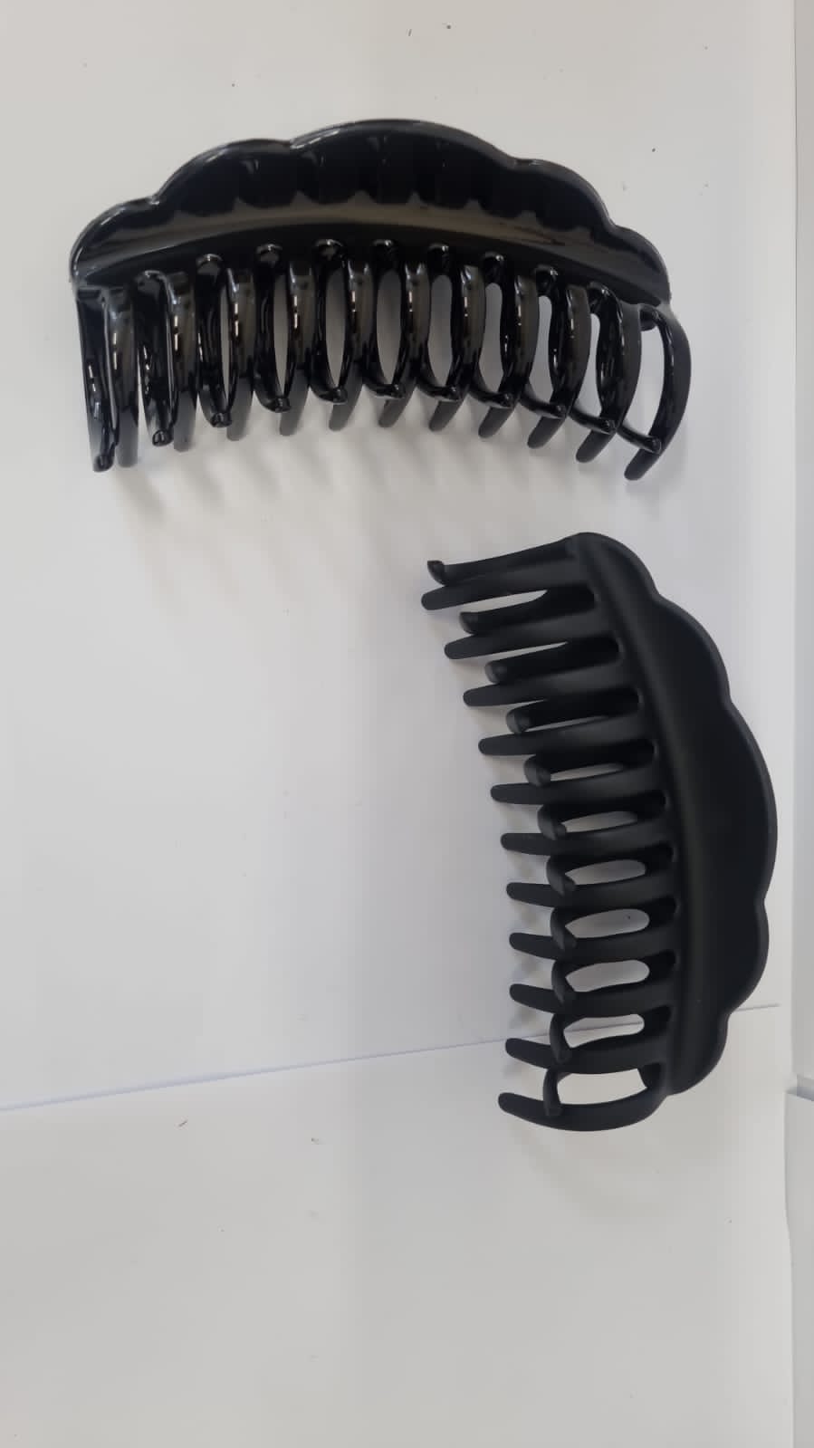 2-Piece Black Hair Claw Clips – Matte &amp; Glossy finish