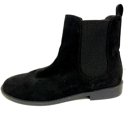Primark Chelsea Boots Black Suede UK 4 EU 37 – Women’s Slip On Ankle Boots