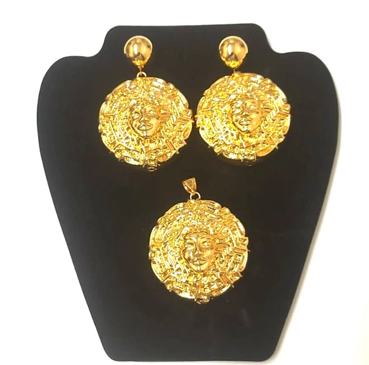 Exquisite Women's Fashion Jewellery Set - Gold-Tone Medallion Design