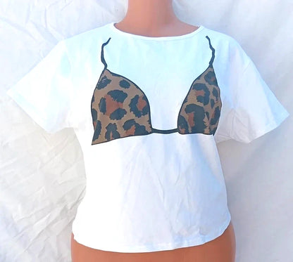 Boohoo White Graphic Crop T-Shirt – Leopard Print Design