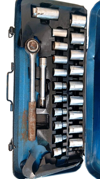 Vintage 21pc Metric Socket Set Ratchet Extension Bars In Metal Case